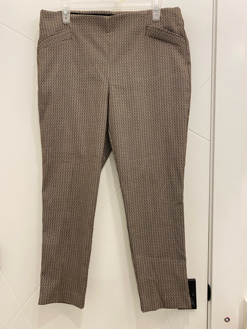 Van Heusen Geometric Print Cropped Pants 14